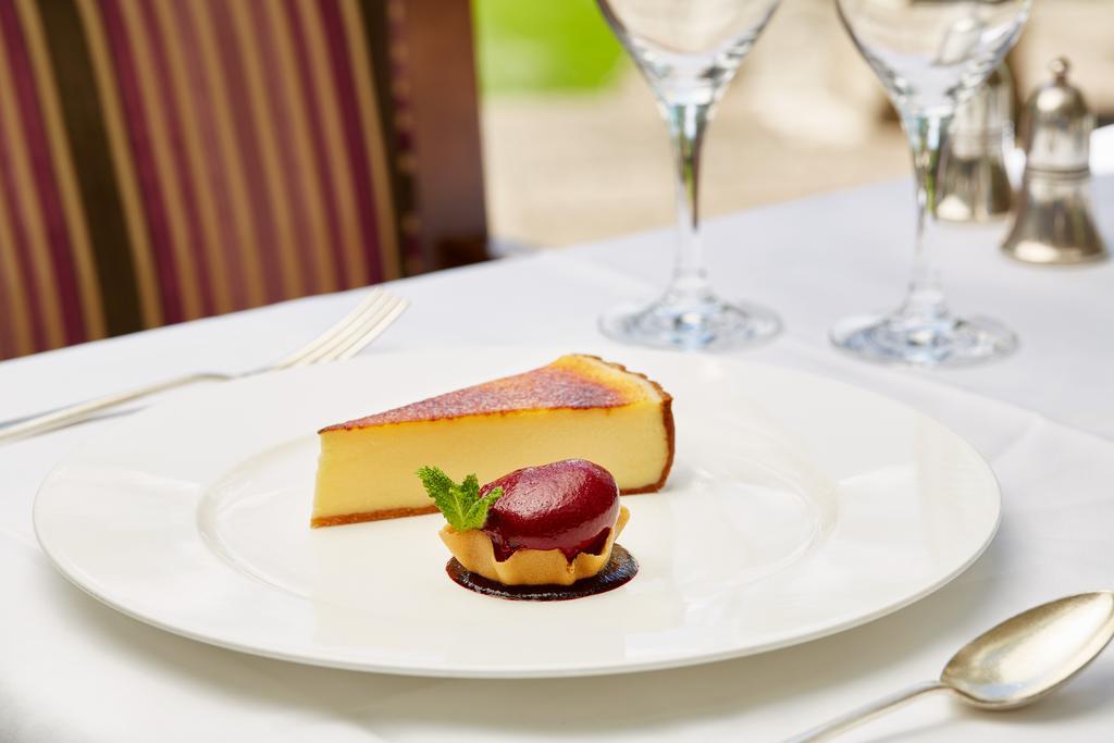 Ockenden Manor Hotel & Spa Cuckfield Eksteriør bilde